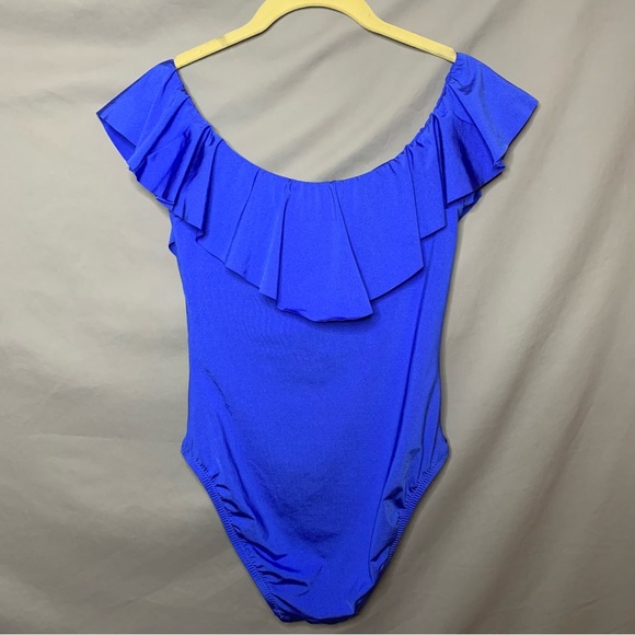 NWT Trina Turk off the shoulder ruffle one piece blue size 8

13 - Picture 5 of 14